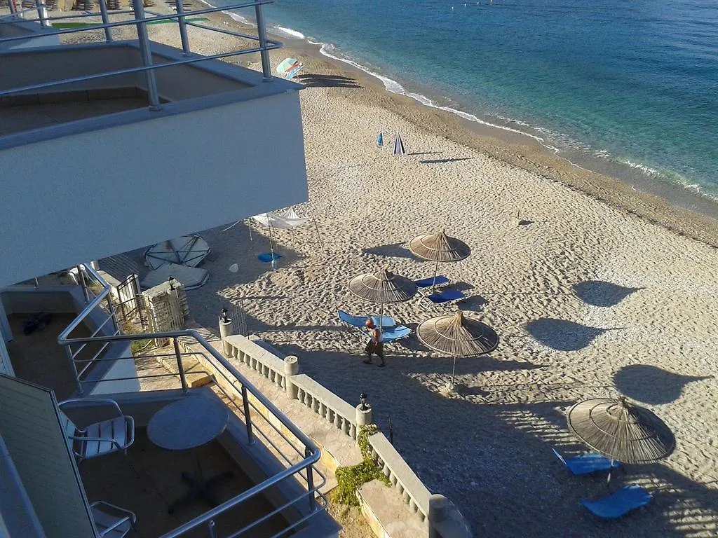 Magic Ionian Apartments & Rooms Himarë