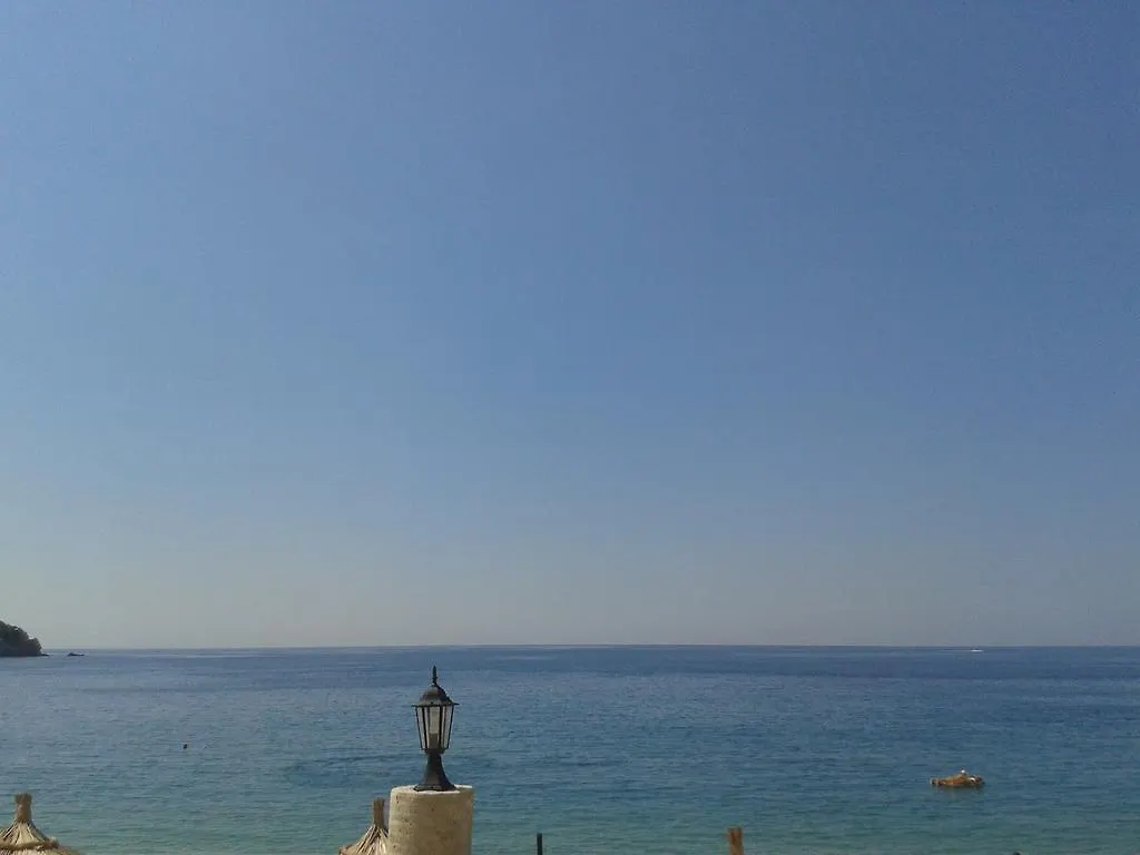 Magic Ionian Apartments & Rooms Himare 0*,