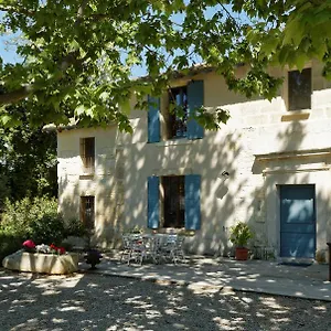 Le Mas D'isnard Gasthuis Arles