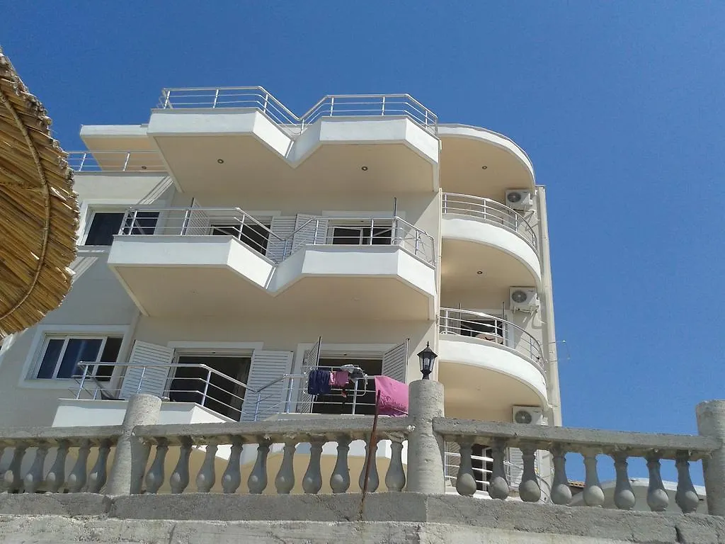 Magic Ionian Apartments & Rooms Himare