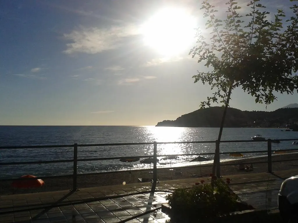 Magic Ionian Apartments & Rooms Himare Albania